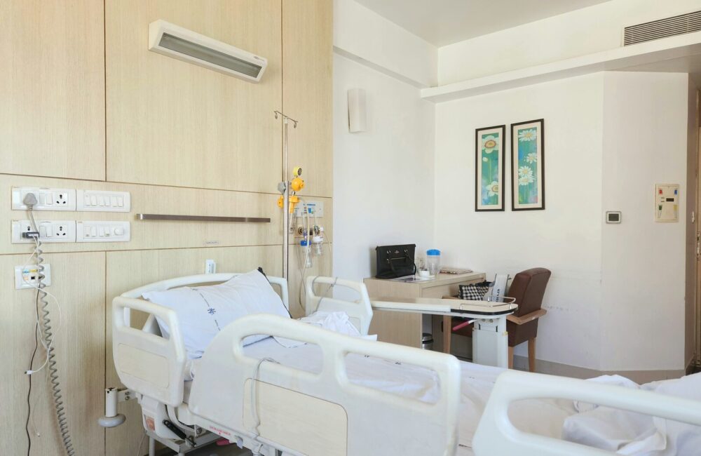 Mobil klinik muayene ve hasta odası